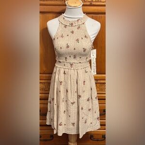 Taylor & Sage Cream Floral Midi Dress